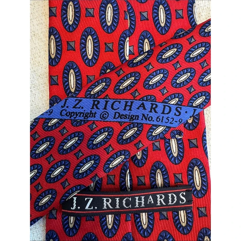 JZ Richards Mens‎ Red Geometric Silk Handmade Necktie USA Made Medallion Tie